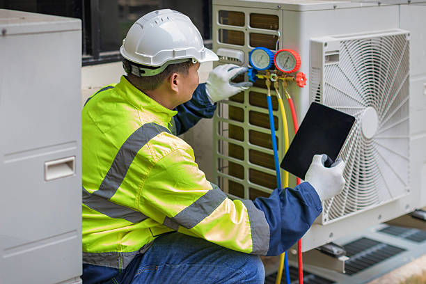 Professional Hvac technician working in Lincroft, NJ